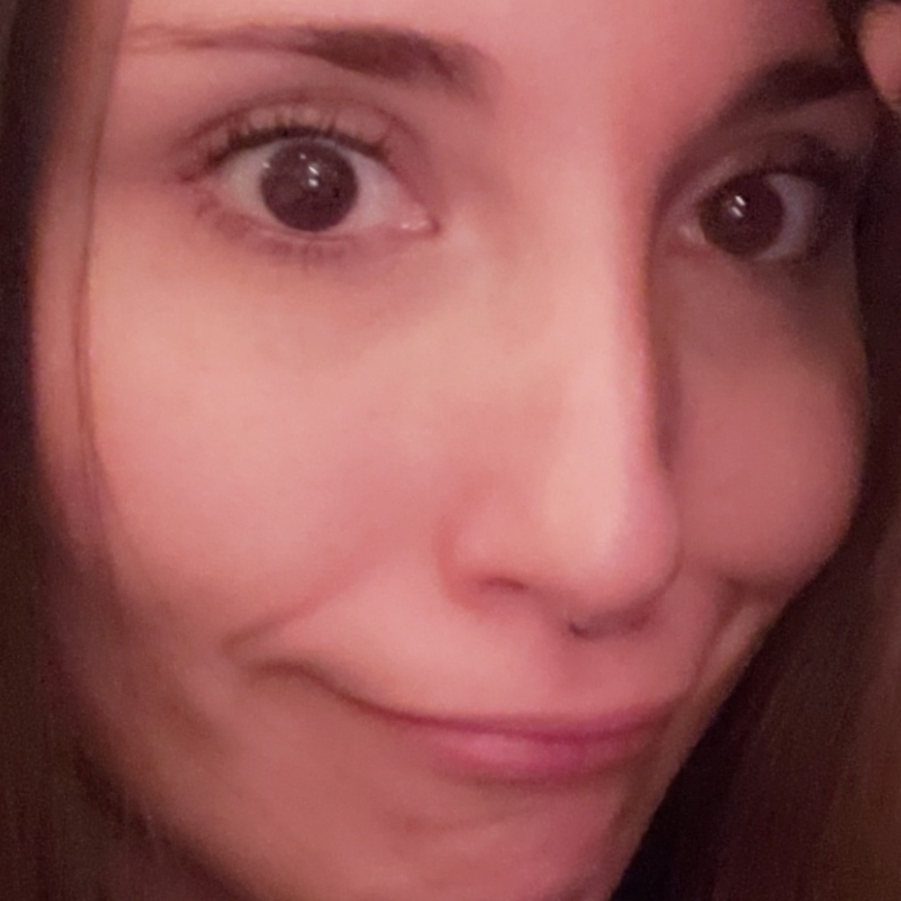 Meet your Posher, Dana